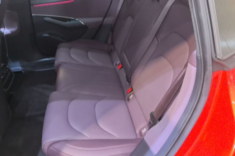 MI SU7 2025 car image #17