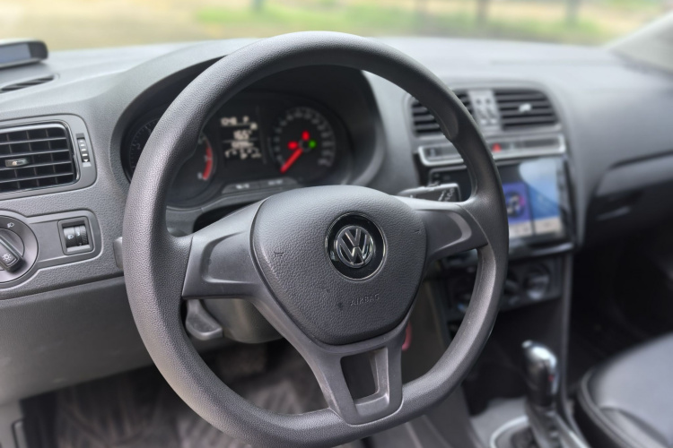 Volkswagen Polo 2019 #25 Volkswagen Polo 2019 car image #25