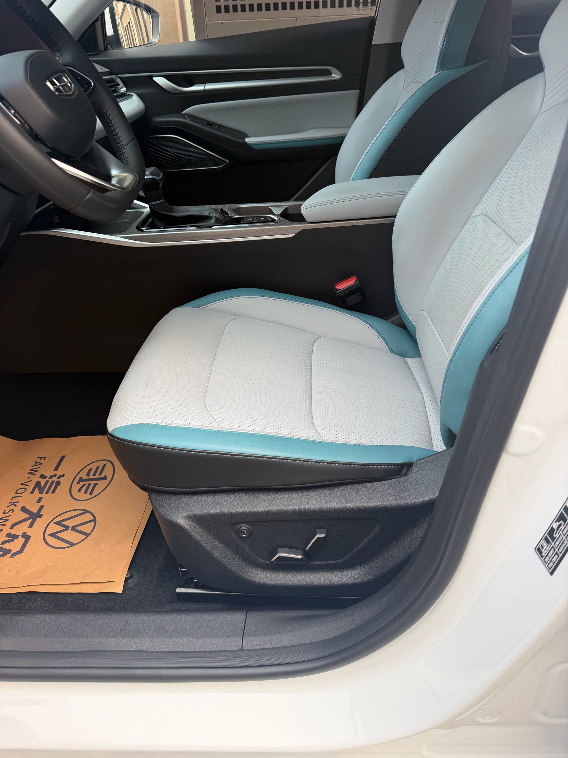 GEELY Emgrand 2023 #8 GEELY Emgrand 2023 car image #8