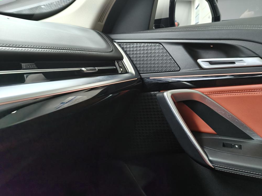 BMW X1 2023 car image #10