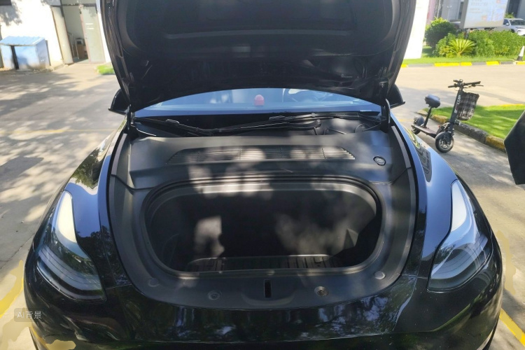 Tesla Model Y 2021 #22 Tesla Model Y 2021 car image #22