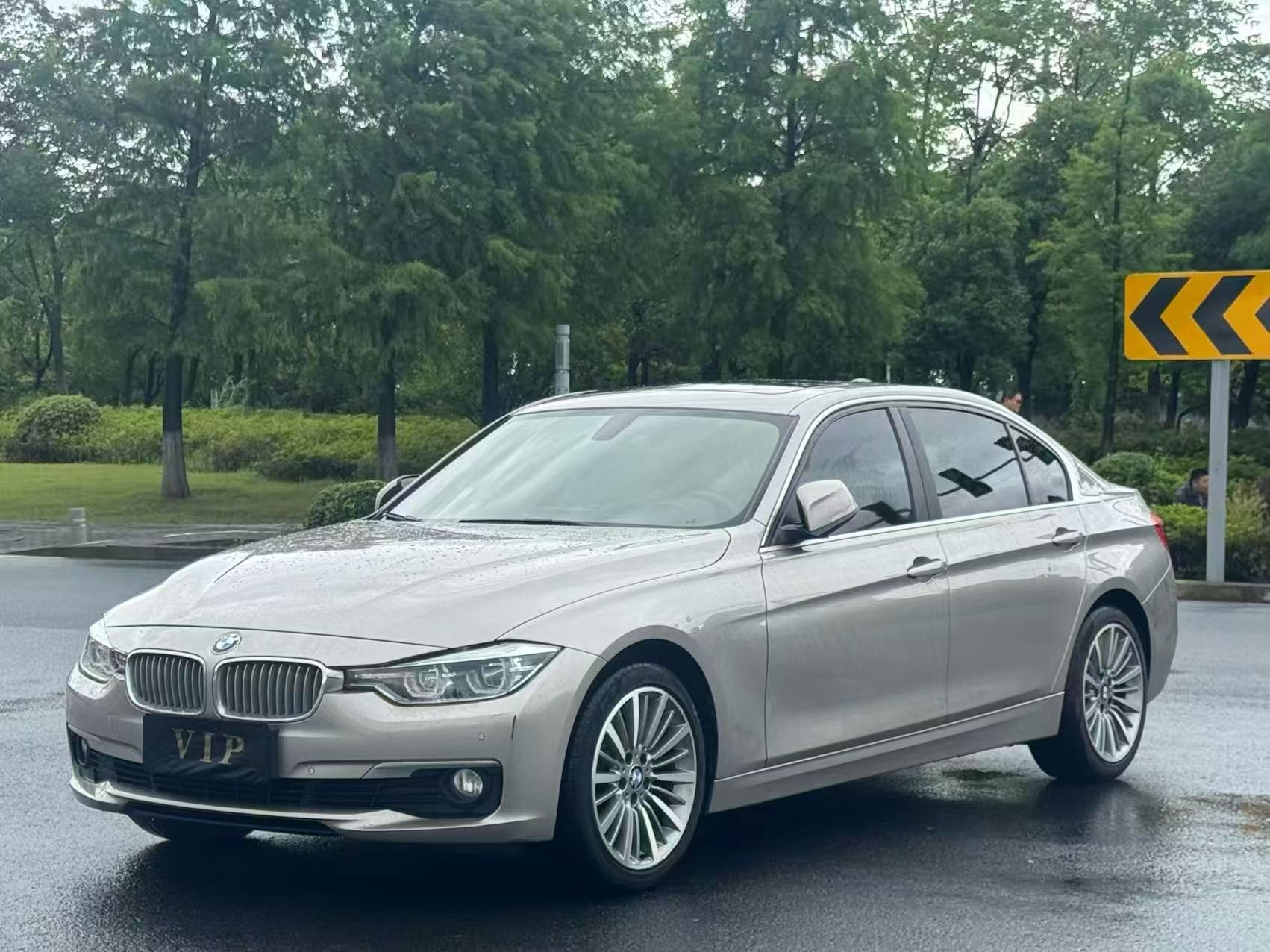 BMW 3 Series 2019 BMW 3 Series 2019 car image