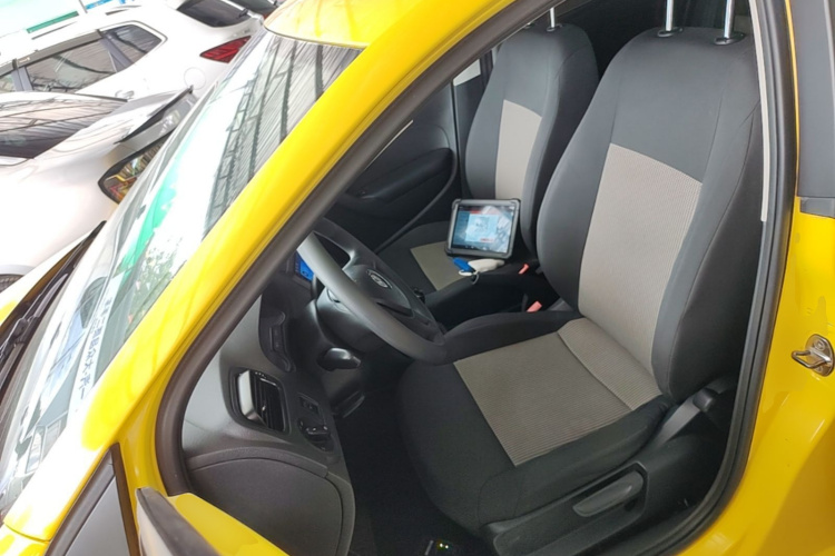Volkswagen Polo 2015 car image #15