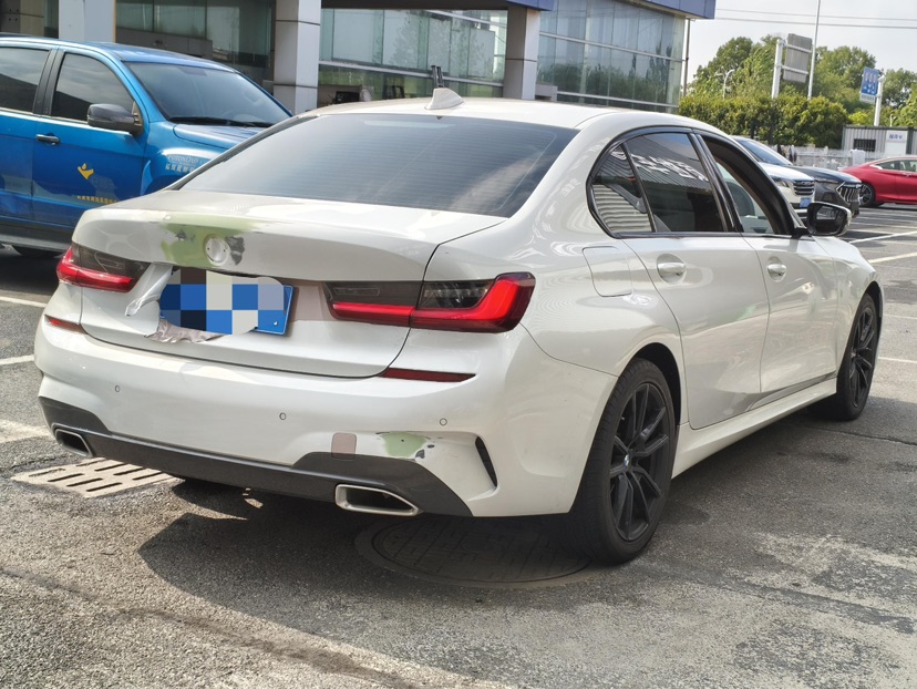 BMW 3 Series 2022 #9 BMW 3 Series 2022 car image #9