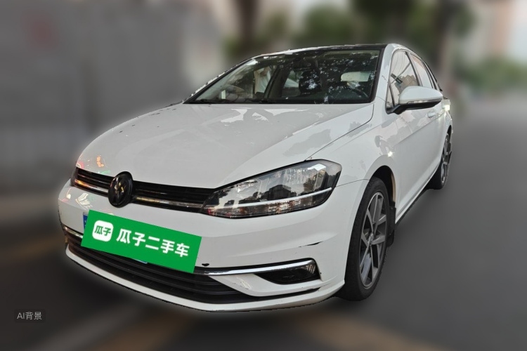 Volkswagen Golf 2020 car image #2