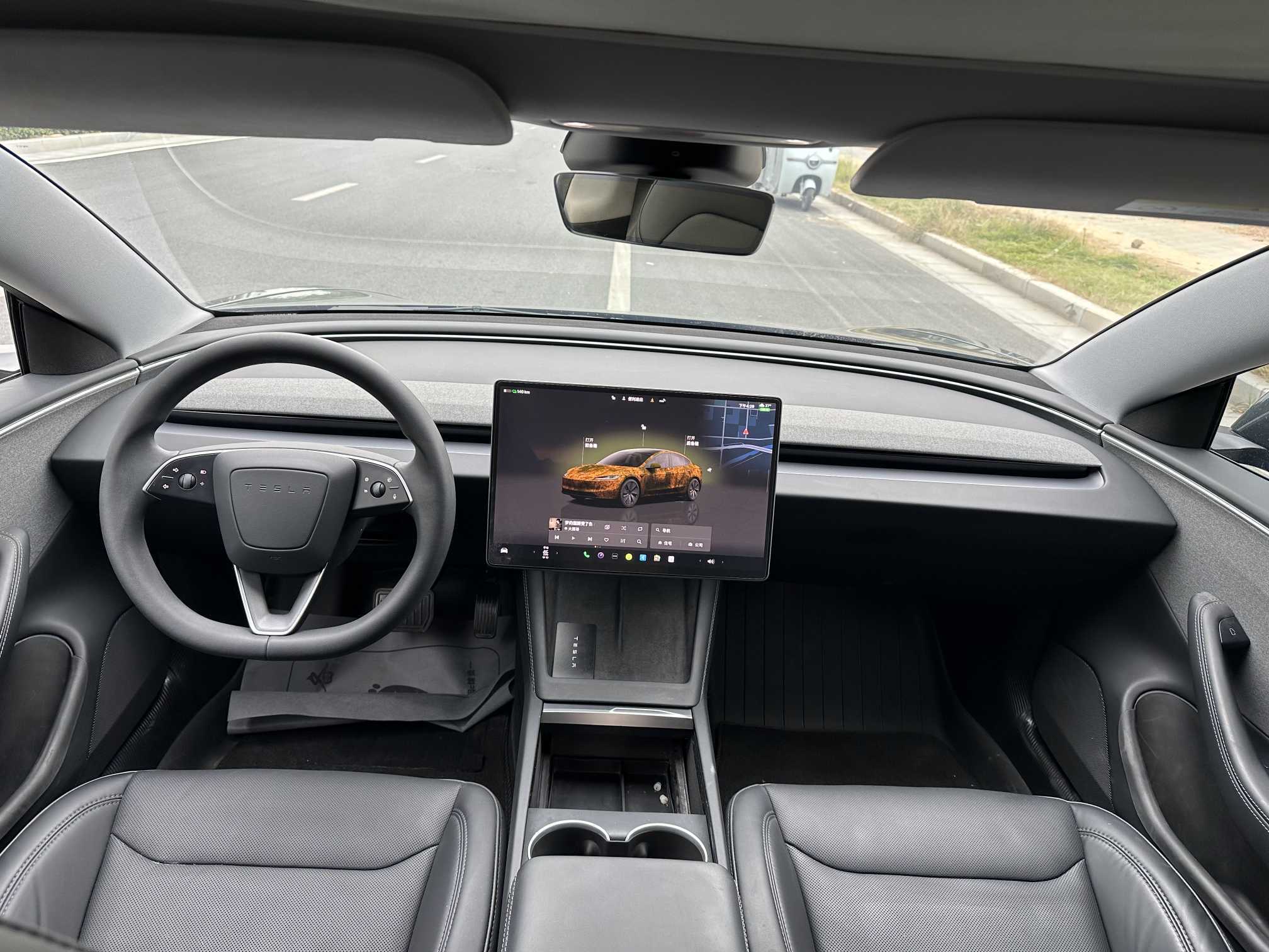 2024 car image #4