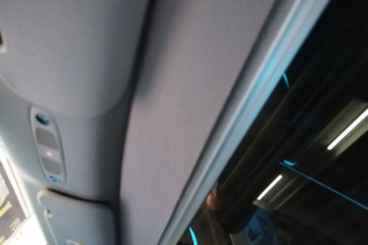 Tesla Model Y 2022 car image #18