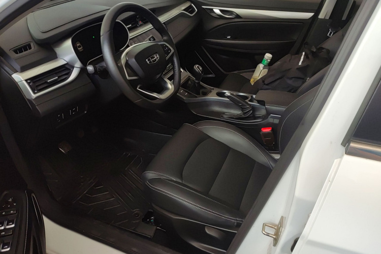 GEELY Emgrand 2021 immagine di auto #15