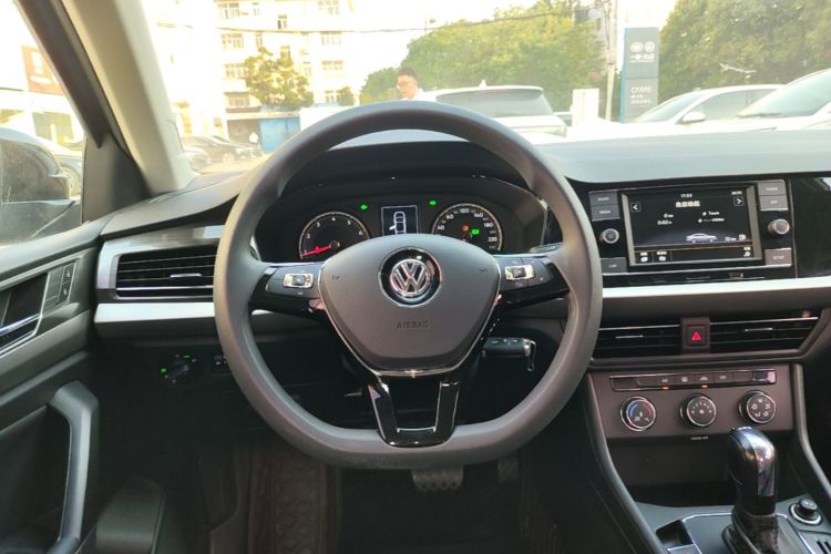 Volkswagen Lavida 2019 #11 Volkswagen Lavida 2019 car image #11