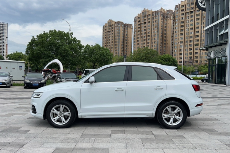 Audi Q3 2018 #7 Audi Q3 2018 car image #7