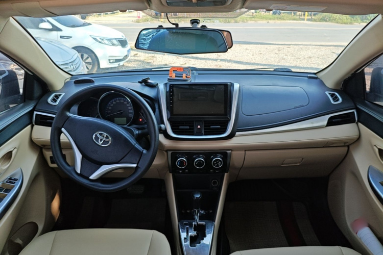 Toyota Vios 2017 صورة سيارة #10