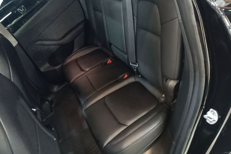 Tesla Model Y 2023 #17 Tesla Model Y 2023 car image #17