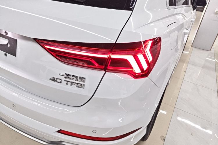 Audi Q3 2021 #8 Audi Q3 2021 car image #8