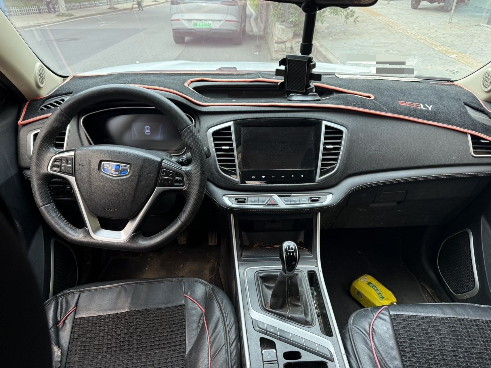 GEELY Vision X6 2019 #2 GEELY Vision X6 2019 изображение автомобиля #2