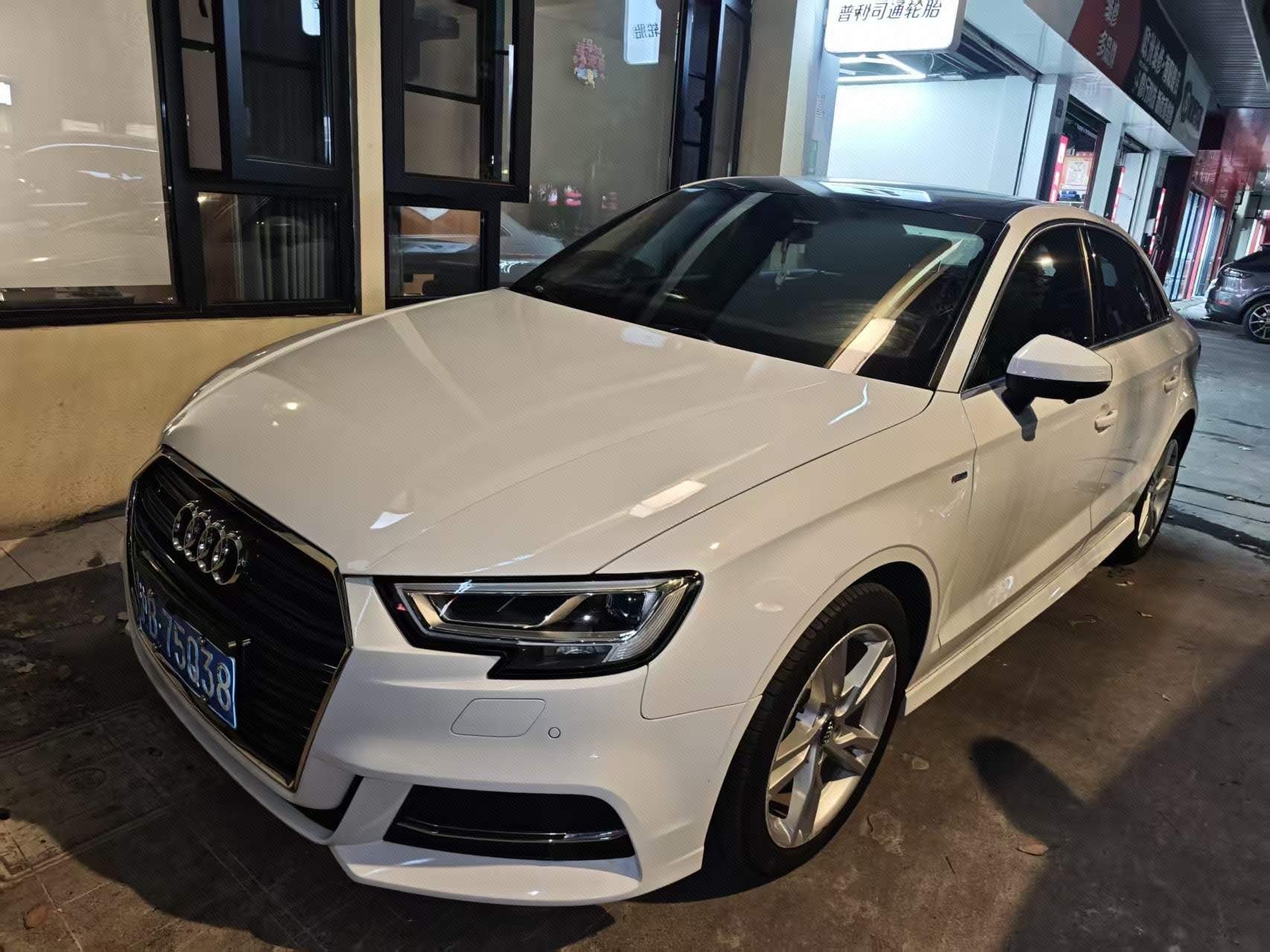 2019 2019 immagine di auto