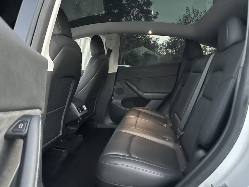Tesla Model Y 2021 #6 Tesla Model Y 2021 car image #6