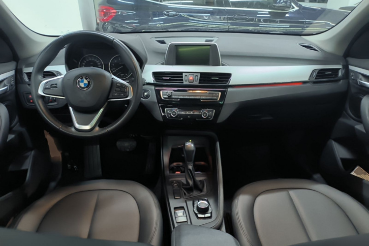 BMW X1 2017 #10 BMW X1 2017 car image #10