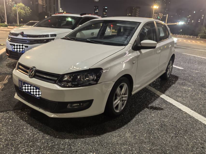 2012 2012 car image