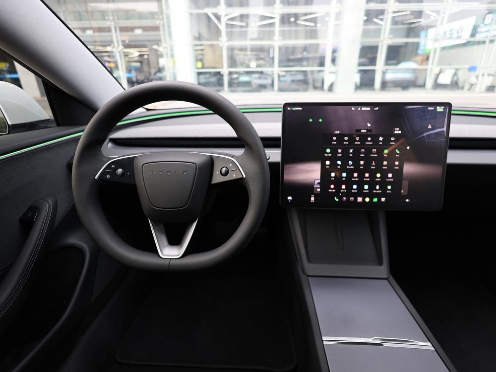 Tesla Model 3 2025 #12 Tesla Model 3 2025 car image #12