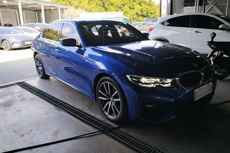 BMW 3 Series 2020 #4 BMW 3 Series 2020 car image #4