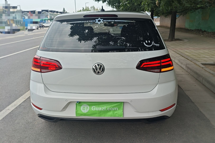 Volkswagen Golf 2020 car image #6