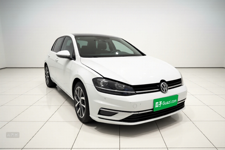 Volkswagen Golf 2020 car image #4