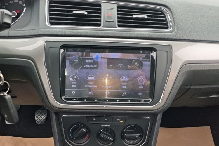 Volkswagen Lavida 2016 car image #13