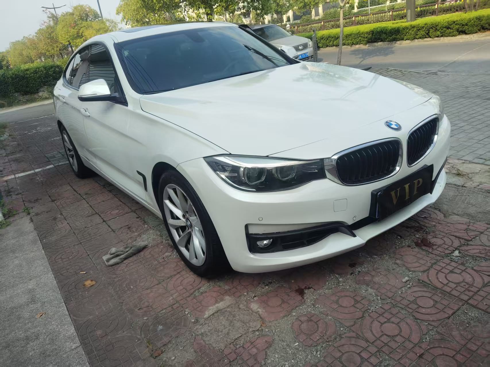 BMW 3 Series GT 2018 #2 BMW 3 Series GT 2018 car image #2
