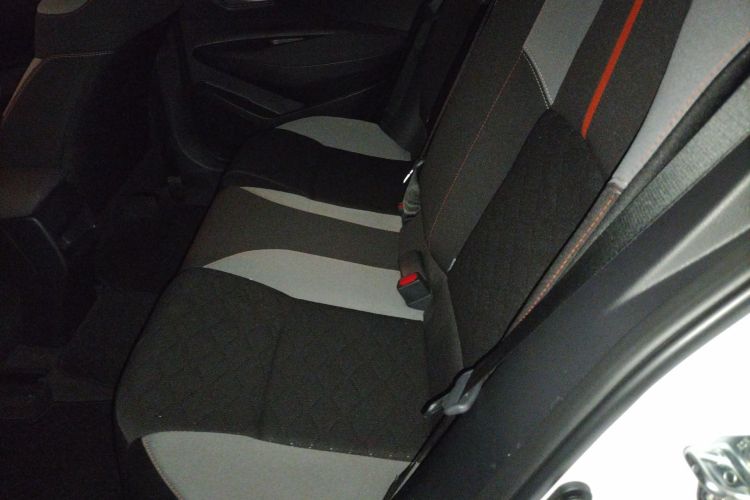 Toyota Corolla 2023 immagine di auto #10