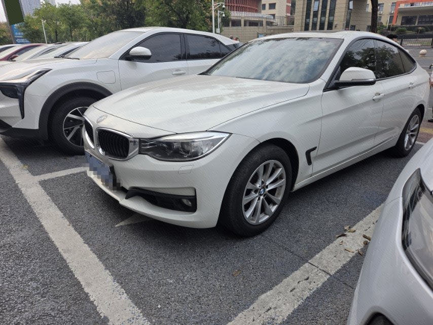 BMW 3 Series GT 2015 BMW 3 Series GT 2015 car image