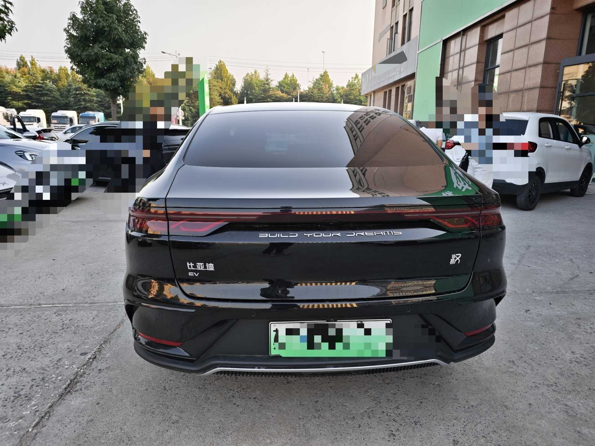 BYD Han 2025 car image #8