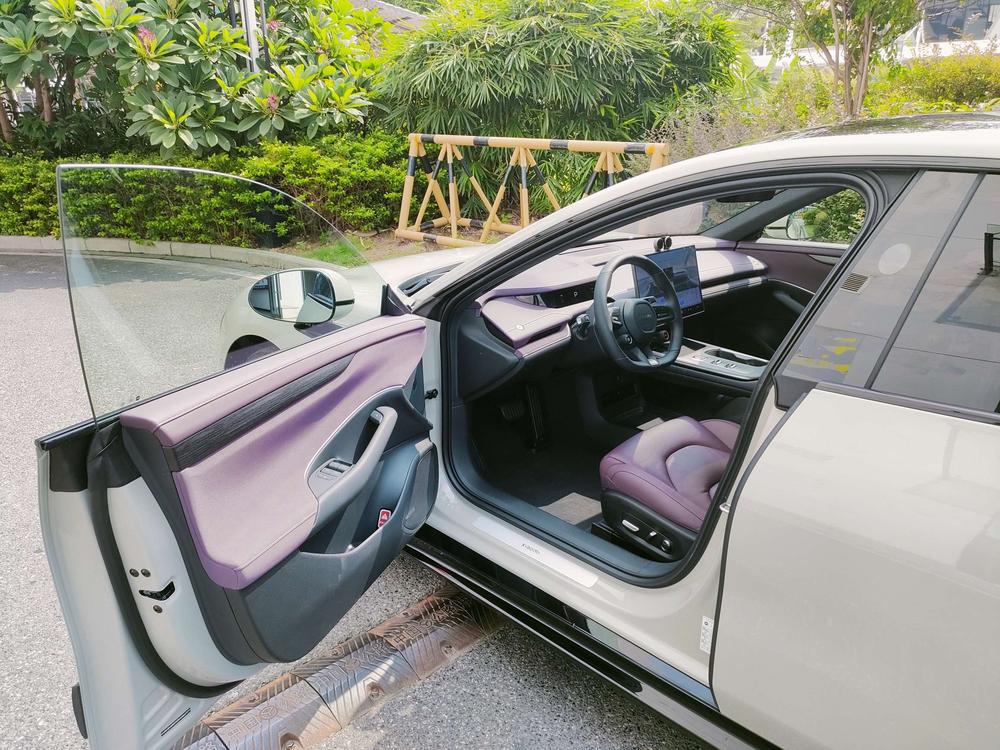 2025 car image #8