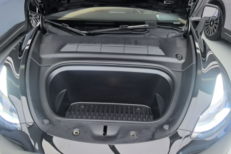 Tesla Model Y 2022 #20 Tesla Model Y 2022 car image #20