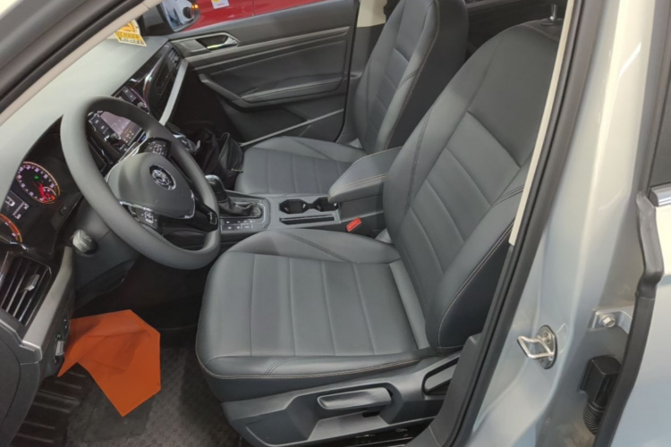 Volkswagen Lavida 2018 car image #19