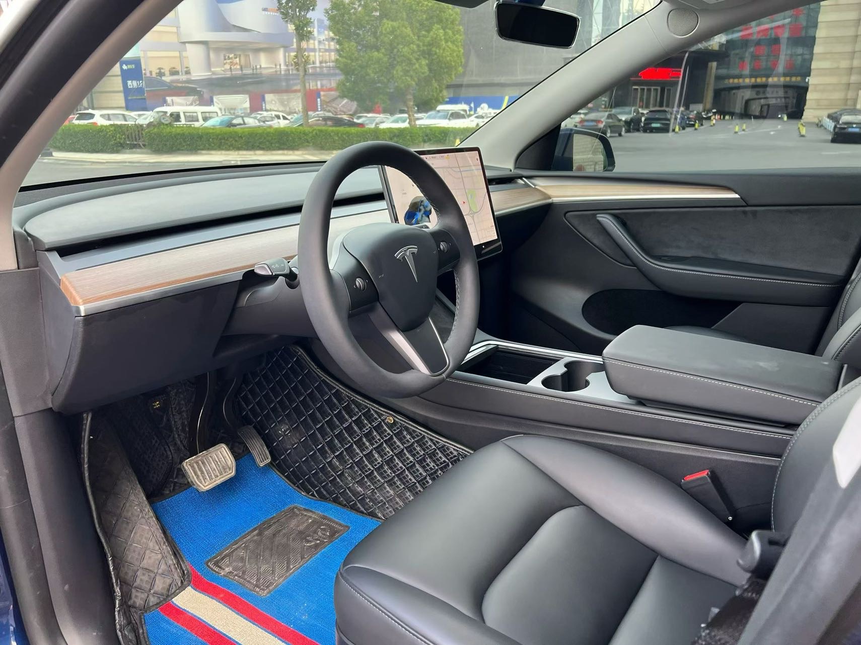 Tesla Model Y 2021 #3 Tesla Model Y 2021 car image #3