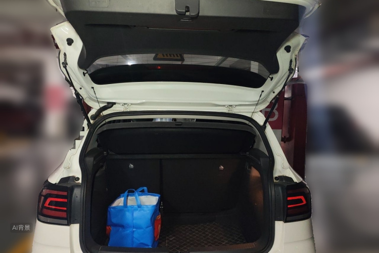 Volkswagen T-Cross 2019 #21 Volkswagen T-Cross 2019 immagine di auto #21