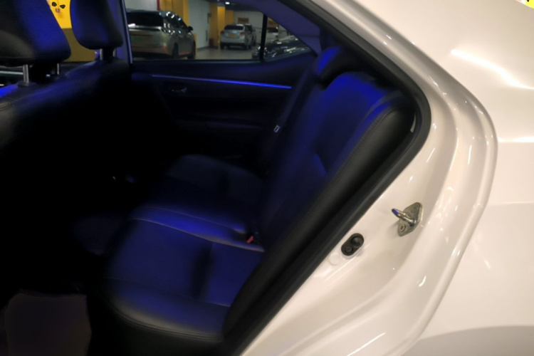 Toyota Corolla 2017 car image #17