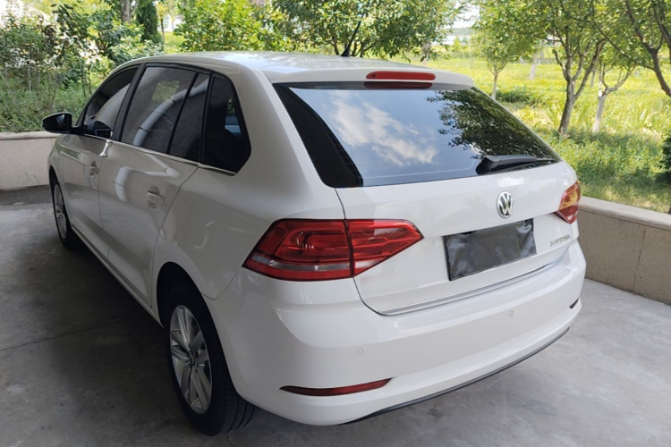 Volkswagen Santana 2016 car image #7