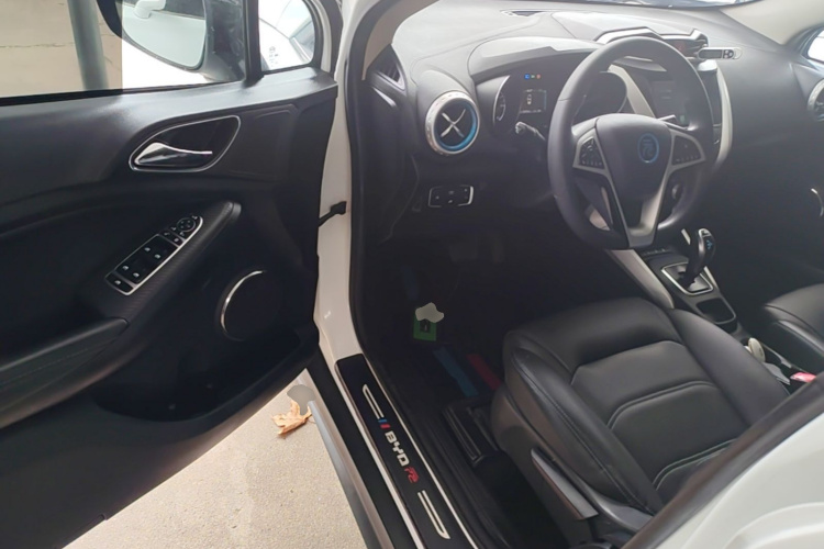BYD Yuan New Energy 2019 #13 BYD Yuan New Energy 2019 car image #13