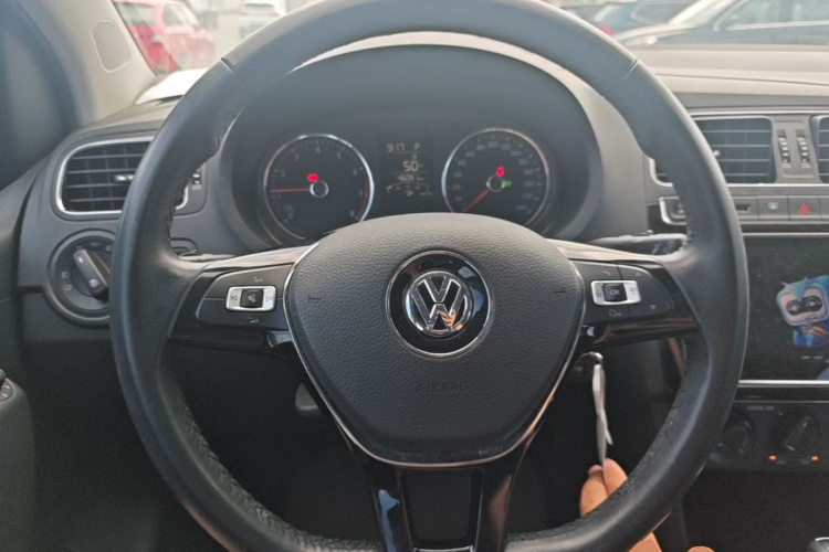 Volkswagen Polo 2018 #11 Volkswagen Polo 2018 car image #11