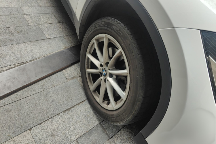 BMW X1 2017 car image #9