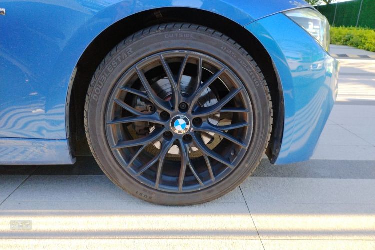 BMW 3 Series 2017 car image #9