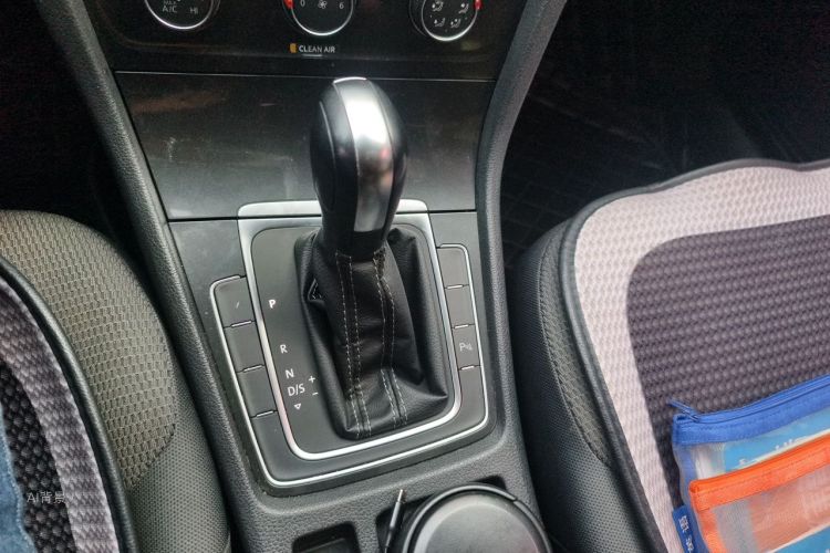 Volkswagen Golf 2017 #16 Volkswagen Golf 2017 car image #16