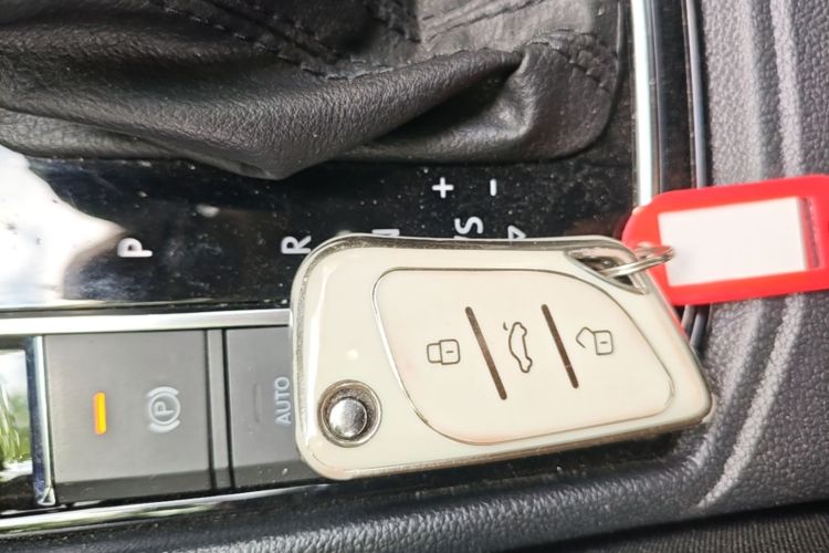 Volkswagen Lavida 2023 car image #9
