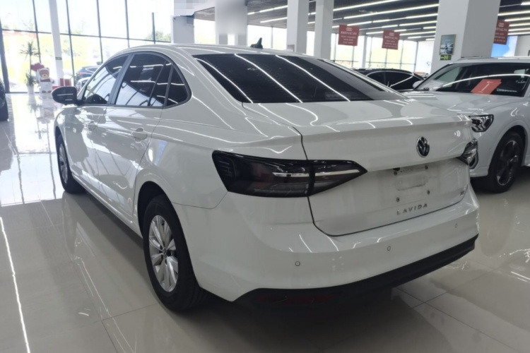 Volkswagen Lavida 2023 car image #5