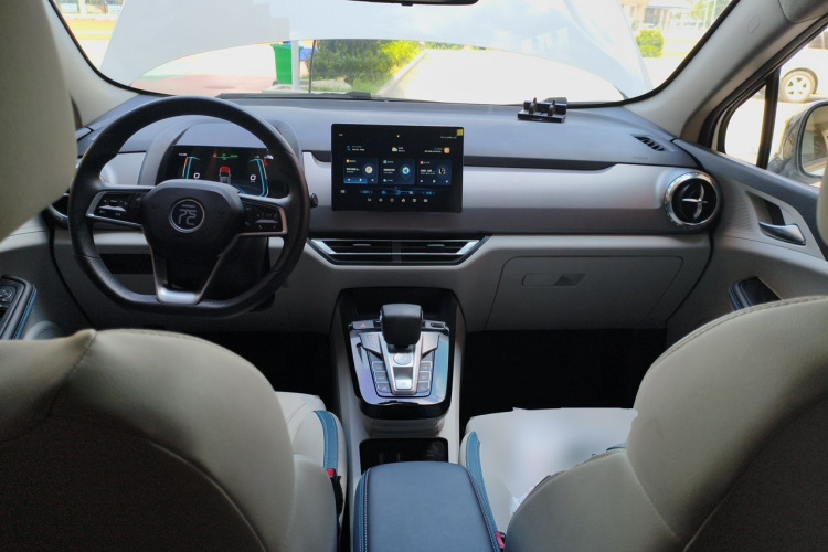BYD Yuan Pro 2023 #7 BYD Yuan Pro 2023 صورة سيارة #7