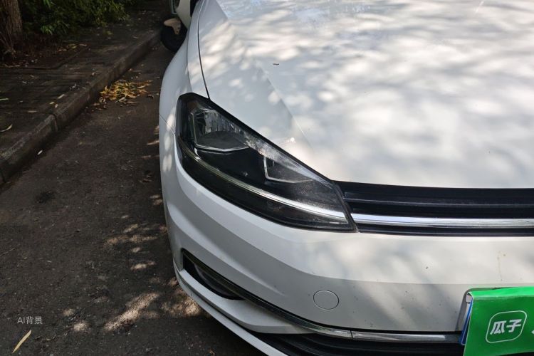 Volkswagen Golf 2020 car image #8