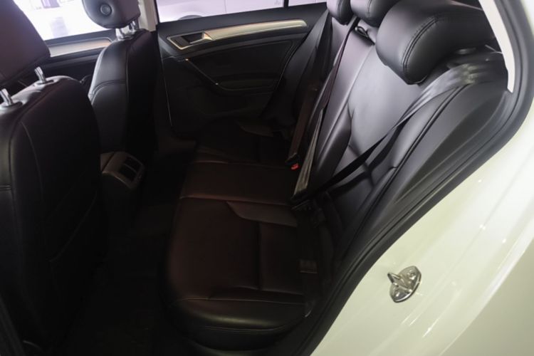 Volkswagen Golf 2018 #13 Volkswagen Golf 2018 car image #13