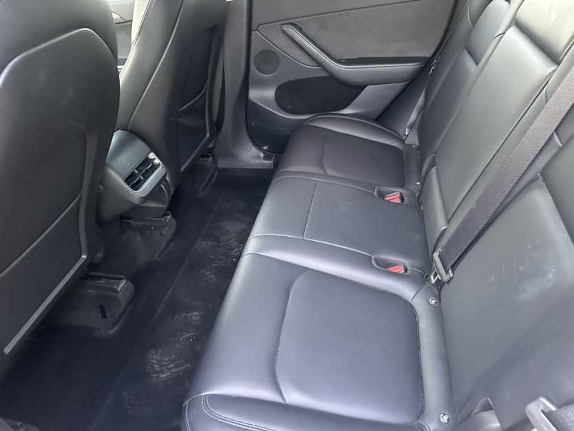 Tesla Model Y 2022 #8 Tesla Model Y 2022 car image #8