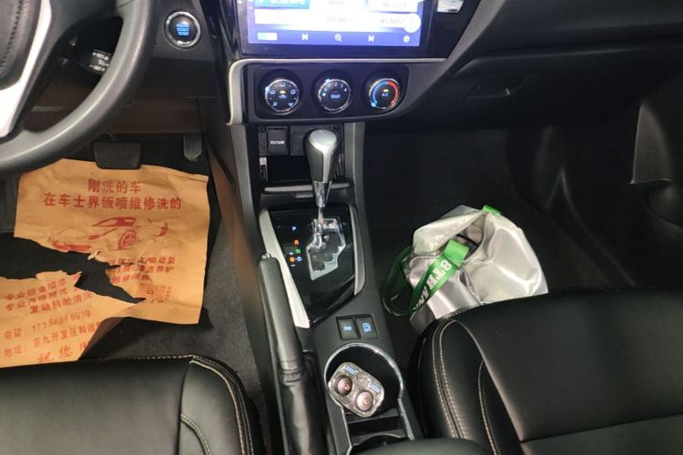 Toyota Corolla 2019 #14 Toyota Corolla 2019 car image #14